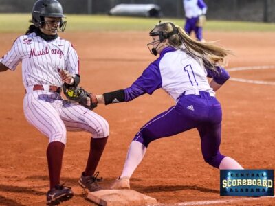 SEHS Mustang Ladies Win Over Tigers 11-10 Monday in Softball Action