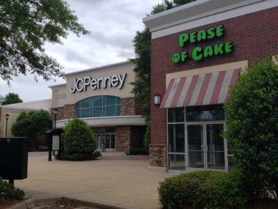 While Not Devoid of Life, a Walk through High Point Town Center Stirs up Failed Dreams and Feral Cats