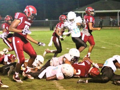 SEHS Mustangs’ Defense Dominates over Selma in Season Opener
