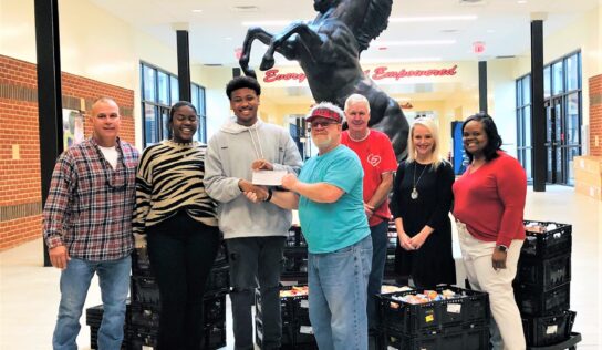 SEHS ‘Crystal Ball’ Raises $3,000 Donation to the Welcome Food Pantry of Millbrook
