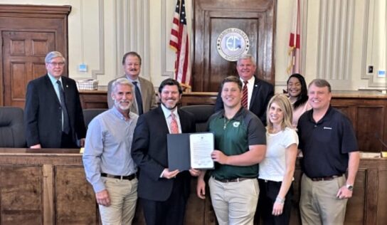 Elmore Commission Recognizes Edgewood Powerlifter, Gives Update on new Garbage contract