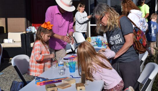 Wetumpka’s First Community Market of Season Draws Big Crowd, Plenty of Vendors
