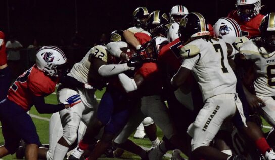 Wetumpka Indians Fall to Pike Road in a Close One: 35-33