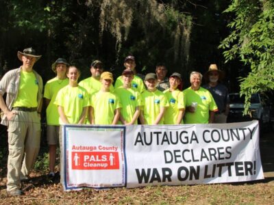 Volunteers with PALS Clean up area around Swift Creek Landing in Autaugaville
