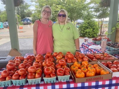 Wetumpka’s Farmers Market had Amazing crowd for inaugural Tomato Sandwich day