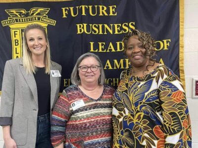 Bank Representatives visit with SEHS Career Tech Finance Students