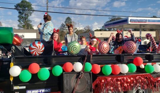 PHOTOS: Millbrook Christmas Parade rolls, and the Sun Comes out!