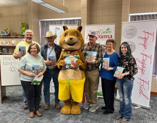 Short, Alabama’s literacy squirrel celebrates 4th birthday at Pine Level Elementary