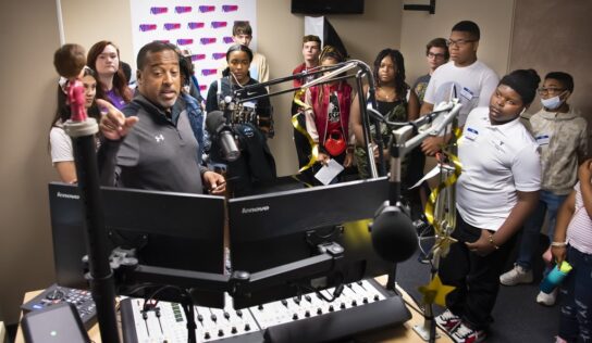 AUM’s free summer workshops offer creative outlets for high school students