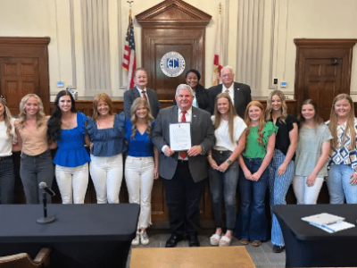 Elmore Commission honors Edgewood Academy State Champion Basketball Teams