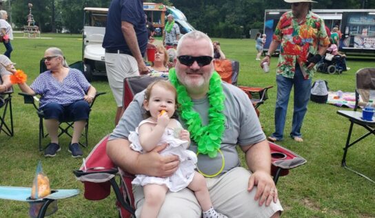 Tunes on the Green Photos: John Bull Trio brings the Beat