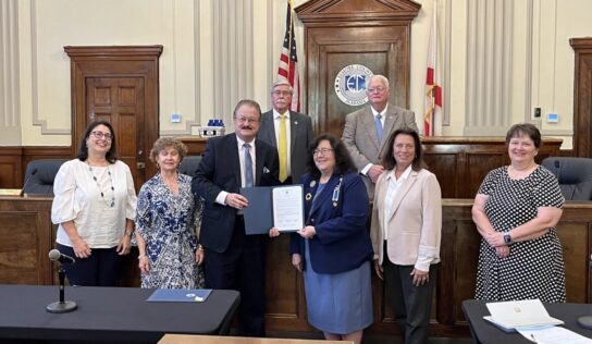 DAR visits Elmore Commission, promotes Constitution Week September 17-23