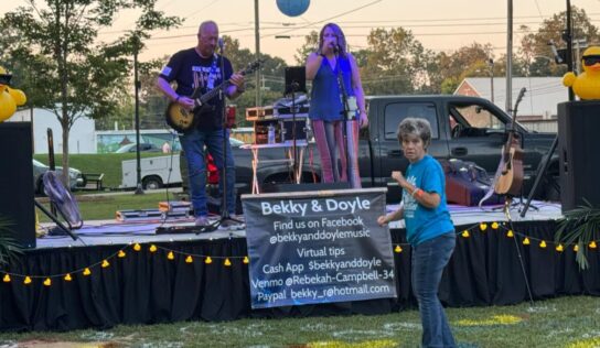 Bekky and Doyle get ‘Funky’ at Tunes on the Green Thursday