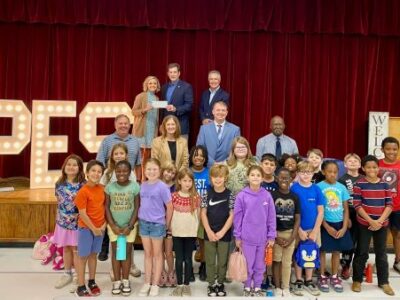 State Representative Jerry Starnes makes donation to Prattville Elementary School