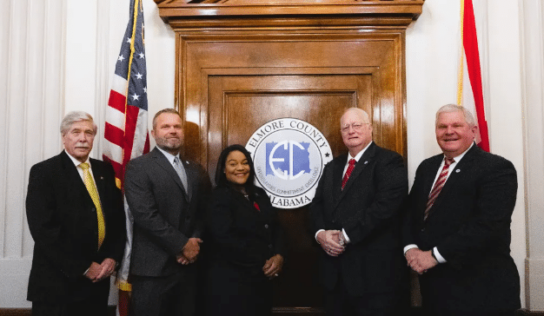 Elmore Commissioners look to future after being sworn in to office