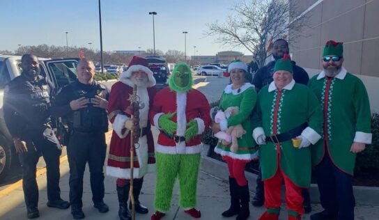 Santa, his elves and the Grinch spread Christmas cheer through Prattville