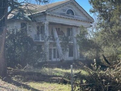 History and Tragedy: Home in Uniontown, AL is a real fixer upper and, on the market