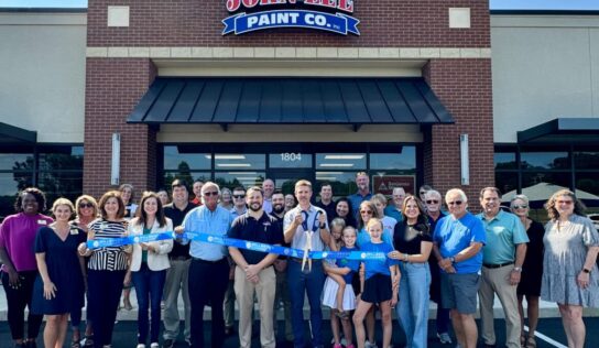 John Lee Paint Co. commemorates opening of Millbrook location with Chamber ribbon-cutting