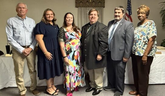 Town of Elmore welcomes new leadership, pays tribute to retiring Mayor White