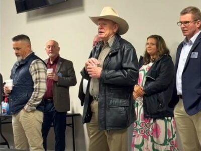 Welcome Food Pantry hosts Chamber networking event, announces honor for Col. Harris