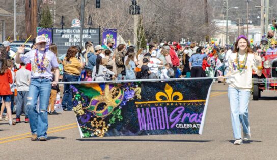 Crowds flood streets as delayed Prattville Mardi Gras Parade delivers unexpected twist