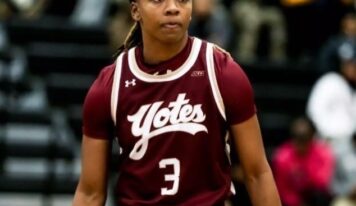 Former Stanhope Elmore basketball player Ariel Gilchrist transfers to the University of Mobile 